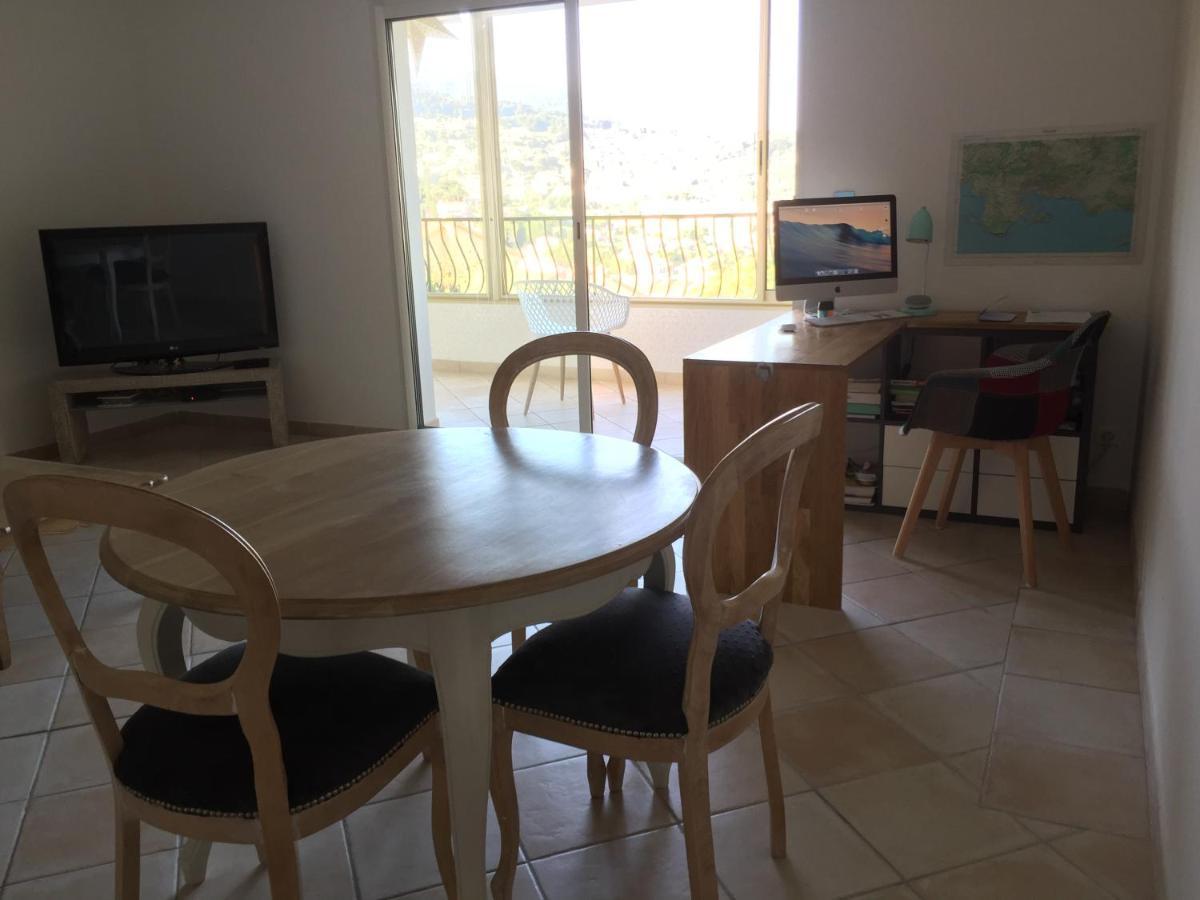 Vacances Ideales Limite Sanary Sur Mer !! Logement Partage Shared Accommodation Ollioules Eksteriør billede